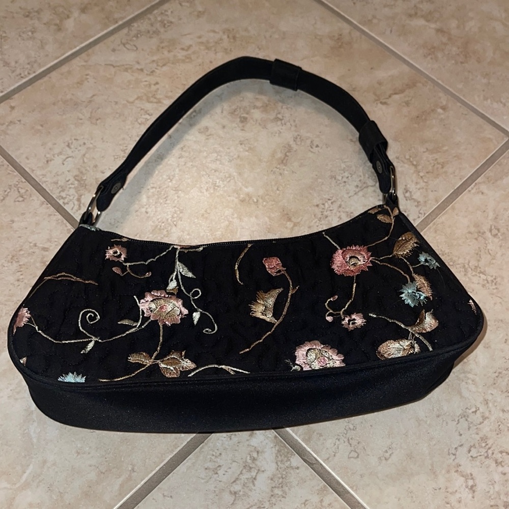 Donna Sharp Flowered Handbag